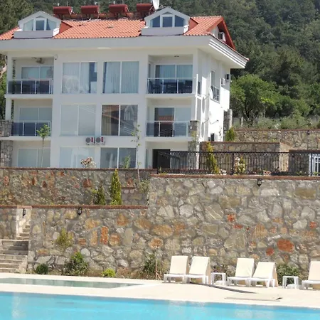 Villa Orka Garden Luxury Studio